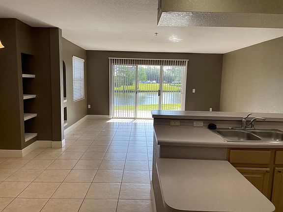 2nd image of 13838 Fairway Island Dr APT 1411