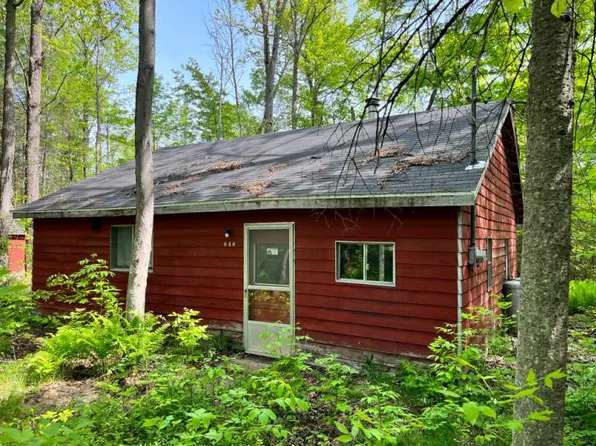 646 Kahn Dr, Mikado, MI 48745