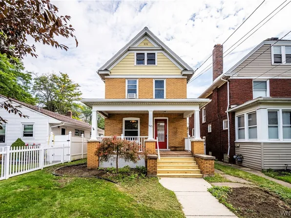 4125 McKoon Ave, Niagara Falls, NY 14305