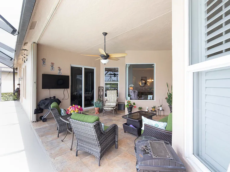 923 SW Grand Reserves Blvd — Photo 48
