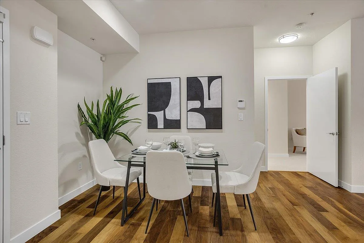 88 Bush St — Photo 4