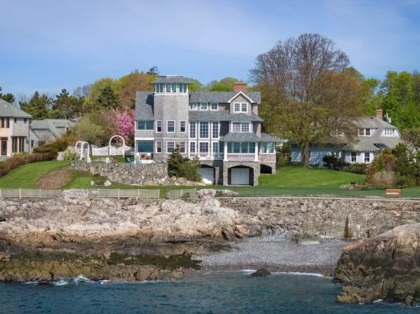 421 & 423 Ocean Ave, Marblehead, MA 01945