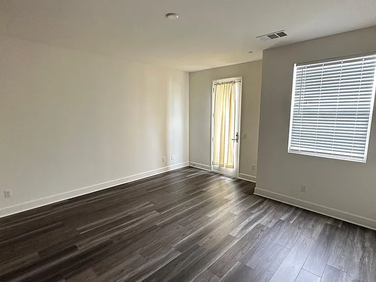 3135 Ceja Pl — Photo 7