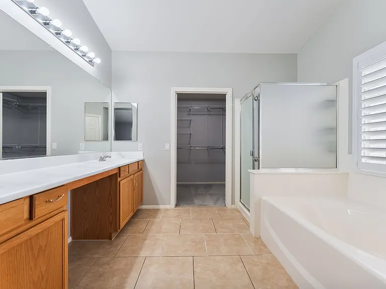 8701 Butterchurn Ave — Photo 23