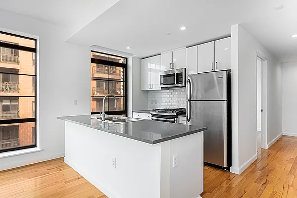 Rented by Living New York | media 15