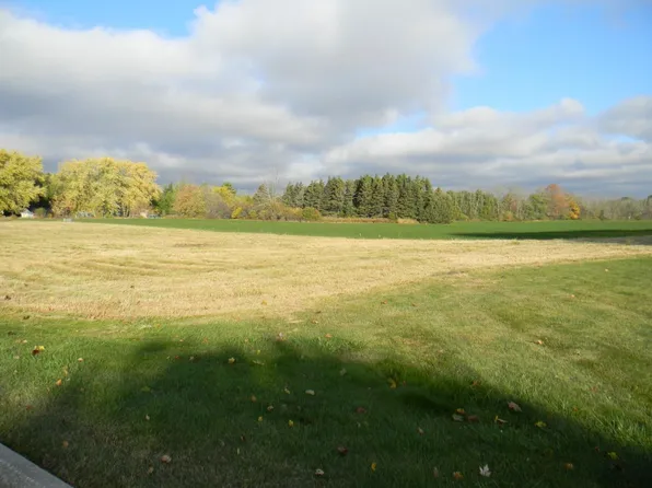 Navarino St #4, Algoma, WI 54201