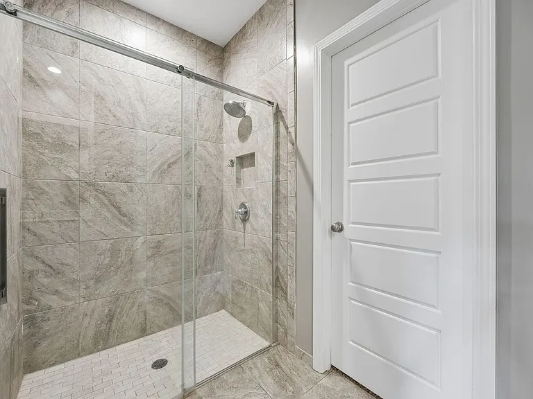 326 Gary Cir — Photo 23