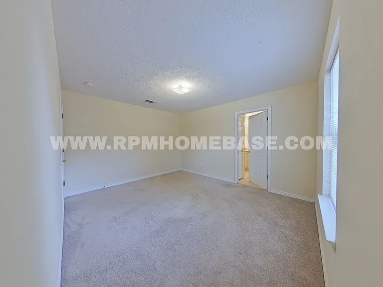 338 Apple Dr — Photo 5