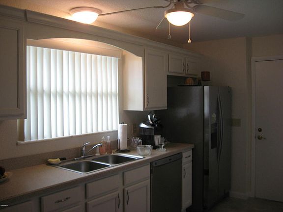 3rd image of 2380 Heritage Dr