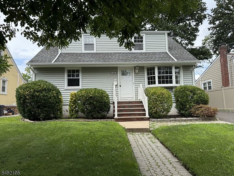 1st image of 525 Sycamore St