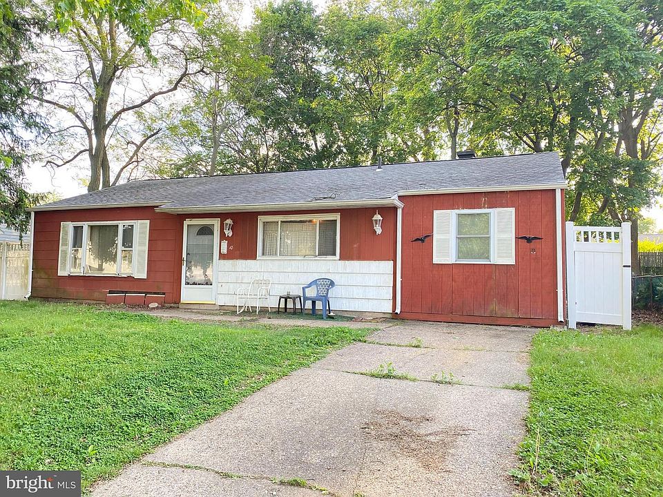 1st image of 10 Tavernier Dr