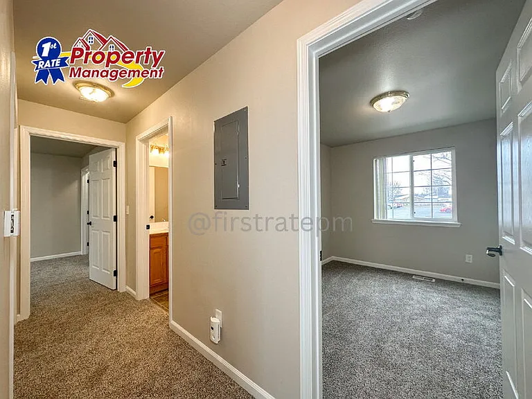10151 W Garverdale Ln #201 — Photo 14