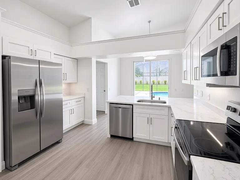 8089 Saint Andrews Cir — Photo 30