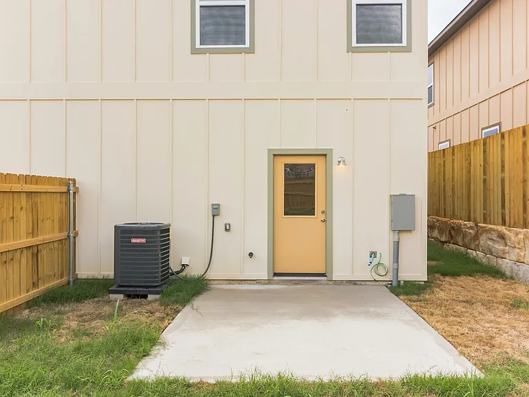 125 Peruna Dr — Photo 11