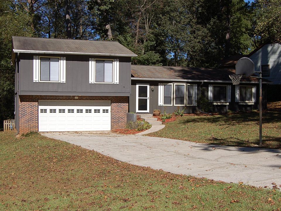 1st image of 3275 Alcazar Dr