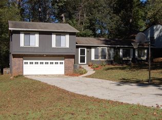 3275 Alcazar Dr, Lilburn, GA 30047