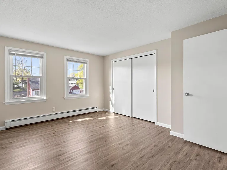 11 Fern St #B — Photo 18