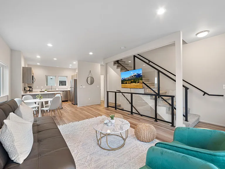 914 21st St #914 — Photo 30