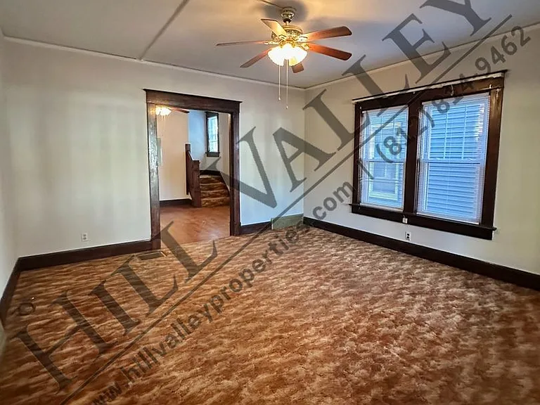 427 Washington Ave — Photo 3