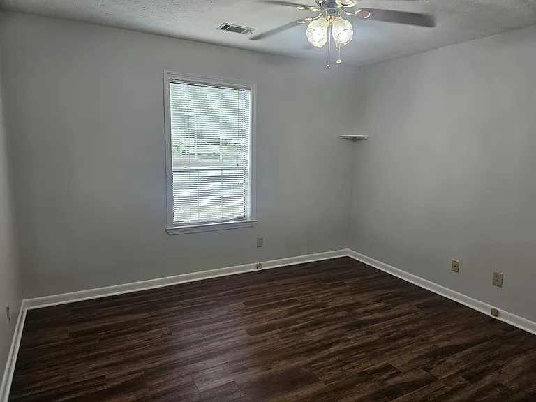 3697 Blackshear Ct — Photo 4