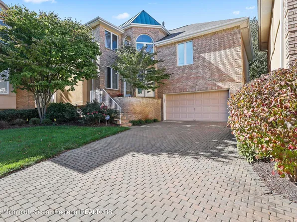 161 Blue Heron Court, Holmdel, NJ 07733
