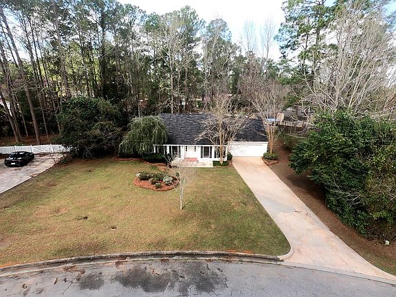 4th image of 2229 Oakgrove Cir