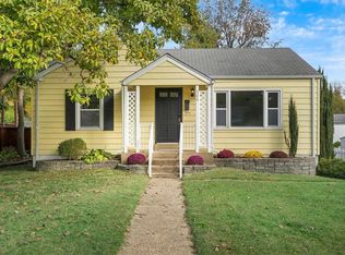 506 Willow Ln, Saint Louis, MO