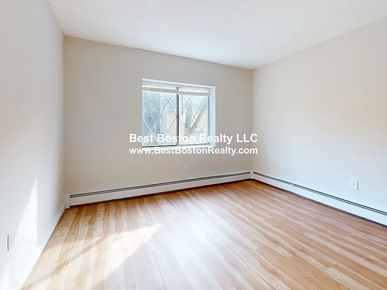 19 Central Rd #7 — Photo 8