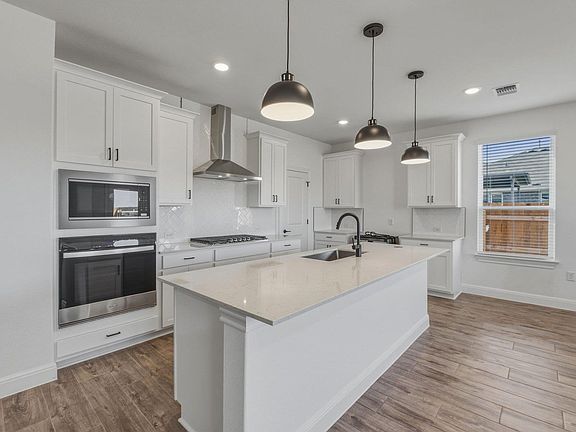 6th image of this home