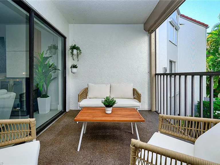 592 Beachwalk Cir #N-202 — Photo 11