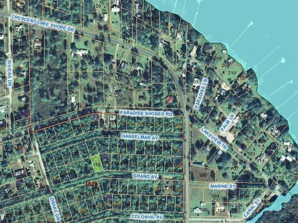 118 Grand Ave, Crescent City, FL 32112