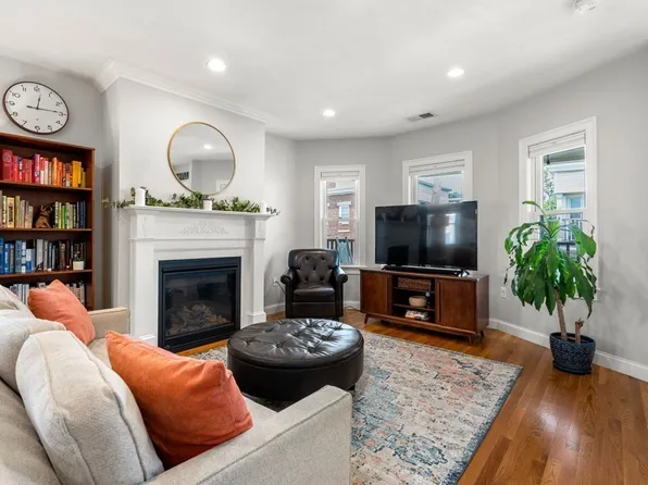 9 Silvey Pl #3, Somerville, MA 02143