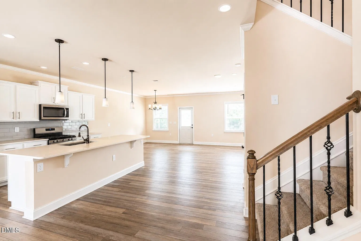 Studio, 3.0 bath, 2956 sqft, $2,595 — Photo 4