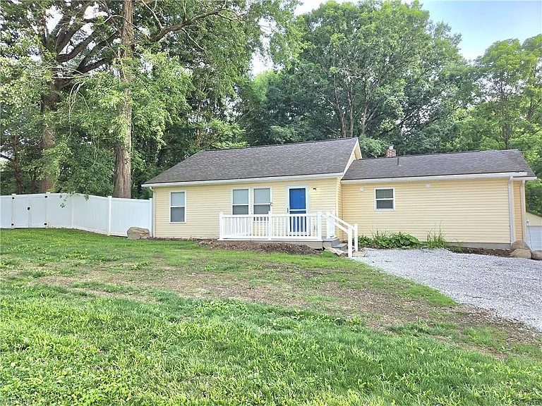 2956 Hayne Rd — Photo 1