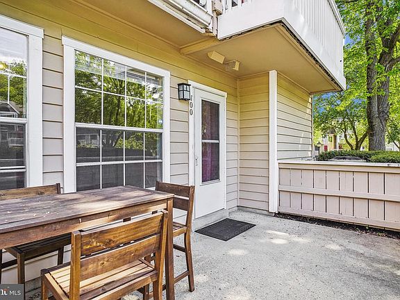 3rd image of 5821 Inman Park Cir APT 100