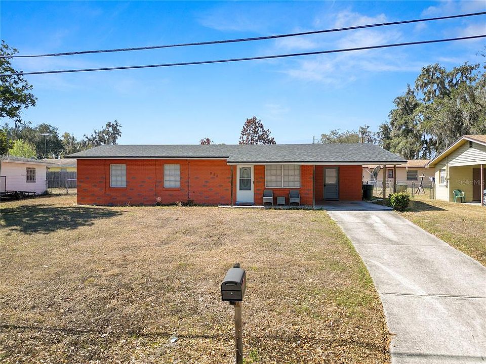 1st image of 955 E Tee Cir