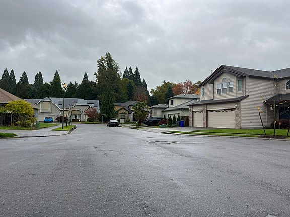 4th image of 9436 NE Blue Heron Ct