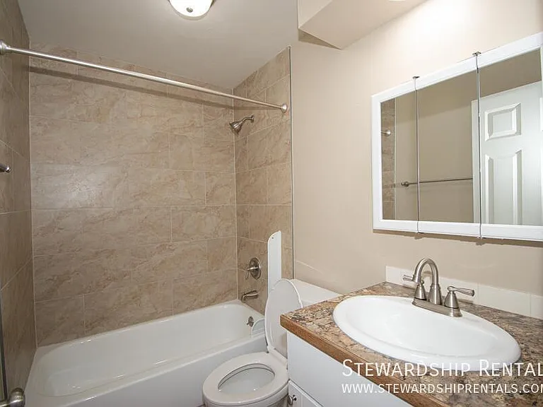 880 W 6th Ave #8 — Photo 9