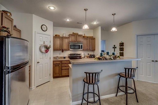 1st image of 813 Foinavon Ln