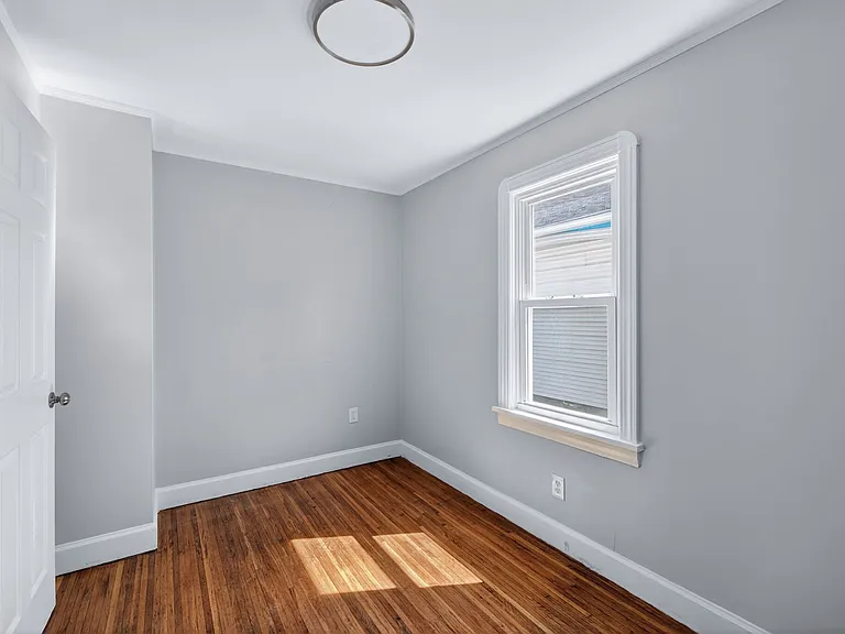 89 Mount Vernon Ave — Photo 3