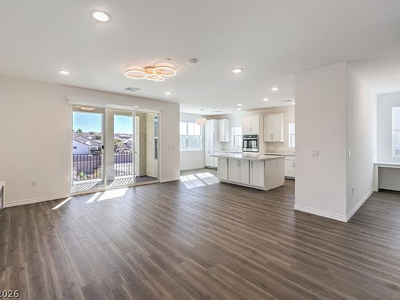 2nd image of 2555 Hampton Rd Unit 8202