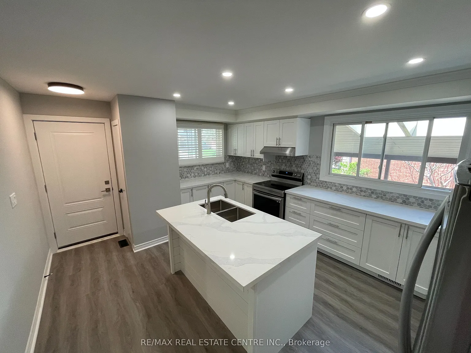 3 bed, $2,500 — Photo 4