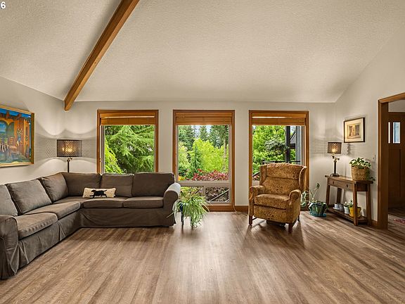 5th image of 1496 Braemar Dr