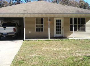 1712 Deer St, Ocean Springs, MS 39564
