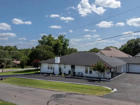 4112 Cimmaron Trl, Granbury, TX 76049