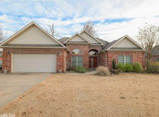 2923 Shadow Creek Dr, Benton, AR 72019
