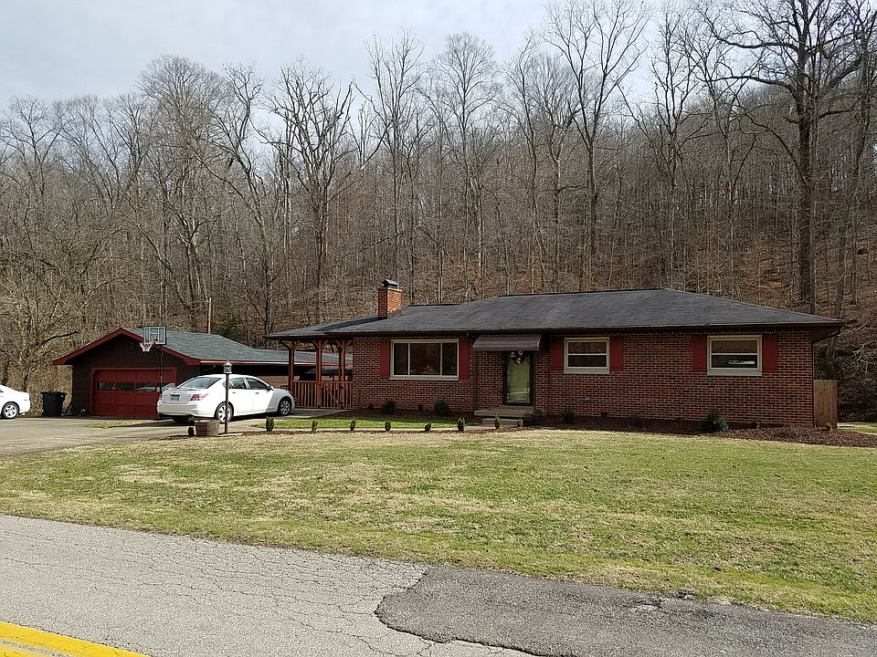 1st image of 3393 Woodville Dr