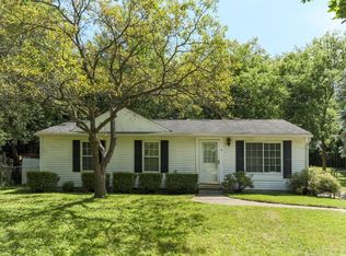 18 Jay Lee Ct, Ann Arbor, MI 48108
