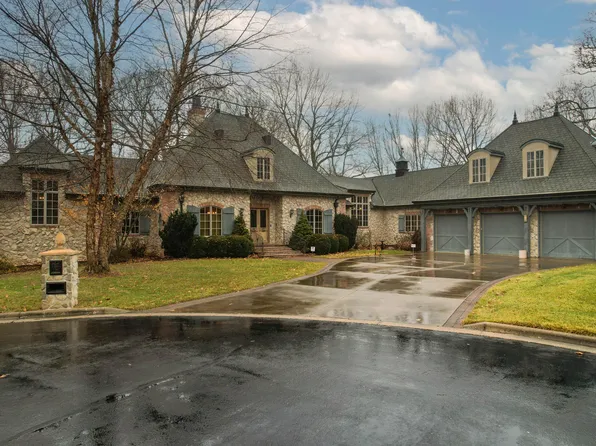 707 S Hickory Terrace, Springfield, MO 65809