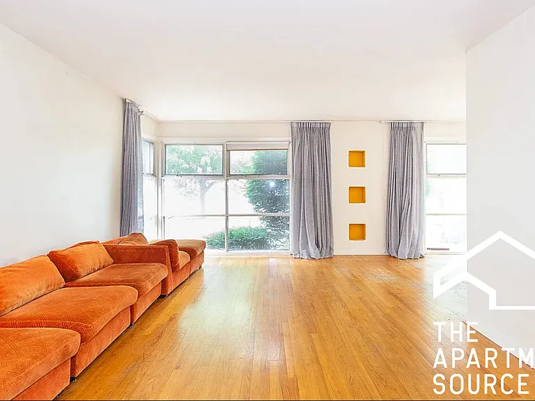 7407 N California Ave #HOUSE — Photo 1